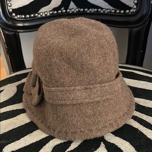 Shihreen Tan Wool Blend Hat